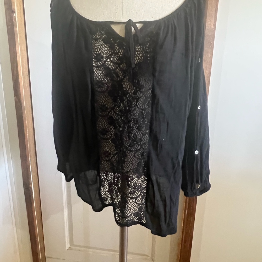 No Boundaries Black Tie Front 3/4 Sleeve Blouse